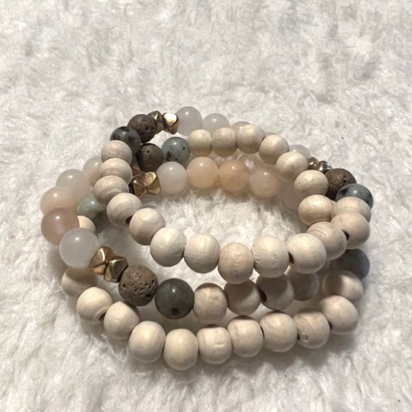 Lot of 3 Cream Wood Pink Crystal Round Beads Gold Disc Spacers Elastic Bracelets - Picture 4 of 6